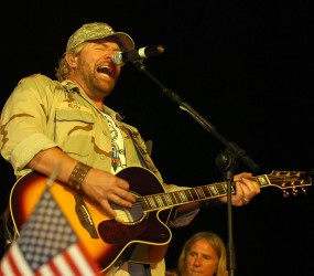 Toby Keith in Iraq