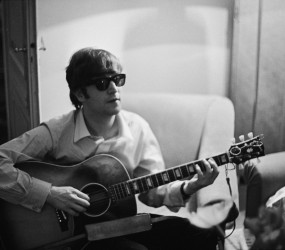 Lennon In Paris